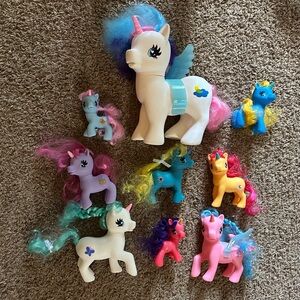 VINTAGE LOT OF 9 UNICORNs  MY LITTLE PONY Gi-Go Hair Needs To Be Fixed Clean